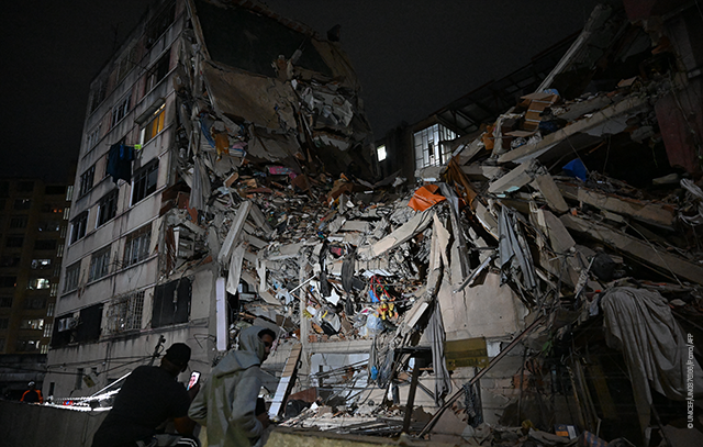 predio destruído pós terremoto venezuela