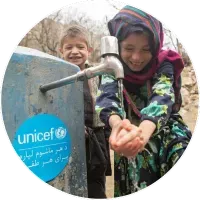 Бактысыз кырсыктар капысынан болот, бирок сиздин ай сайынгы колдооңуз ЮНИСЕФти ар дайым даяр болуусуна жардам берет — кризистен кийин 48 сааттын ичинде шашылыш жардамды, тамак-ашты жана медициналык жардамды жеткирүүгө мүмкүнчүлүк берет.