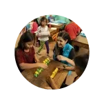 Dona a los niños en Guatemala