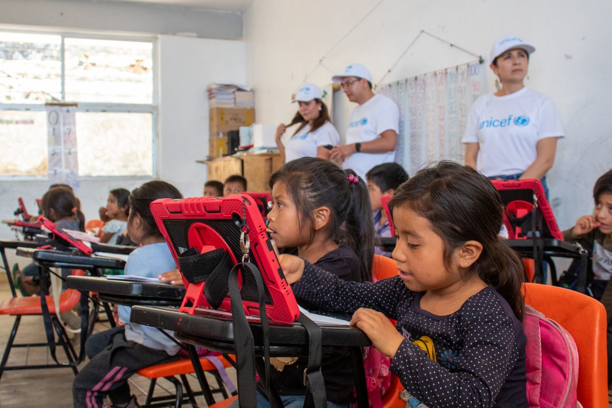 Classroom with donors 