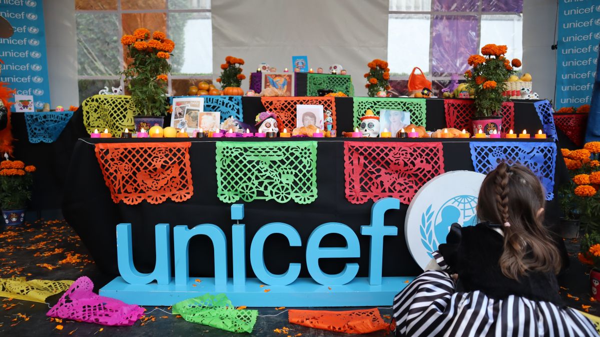 Ofrenda día de muertos UNICEF