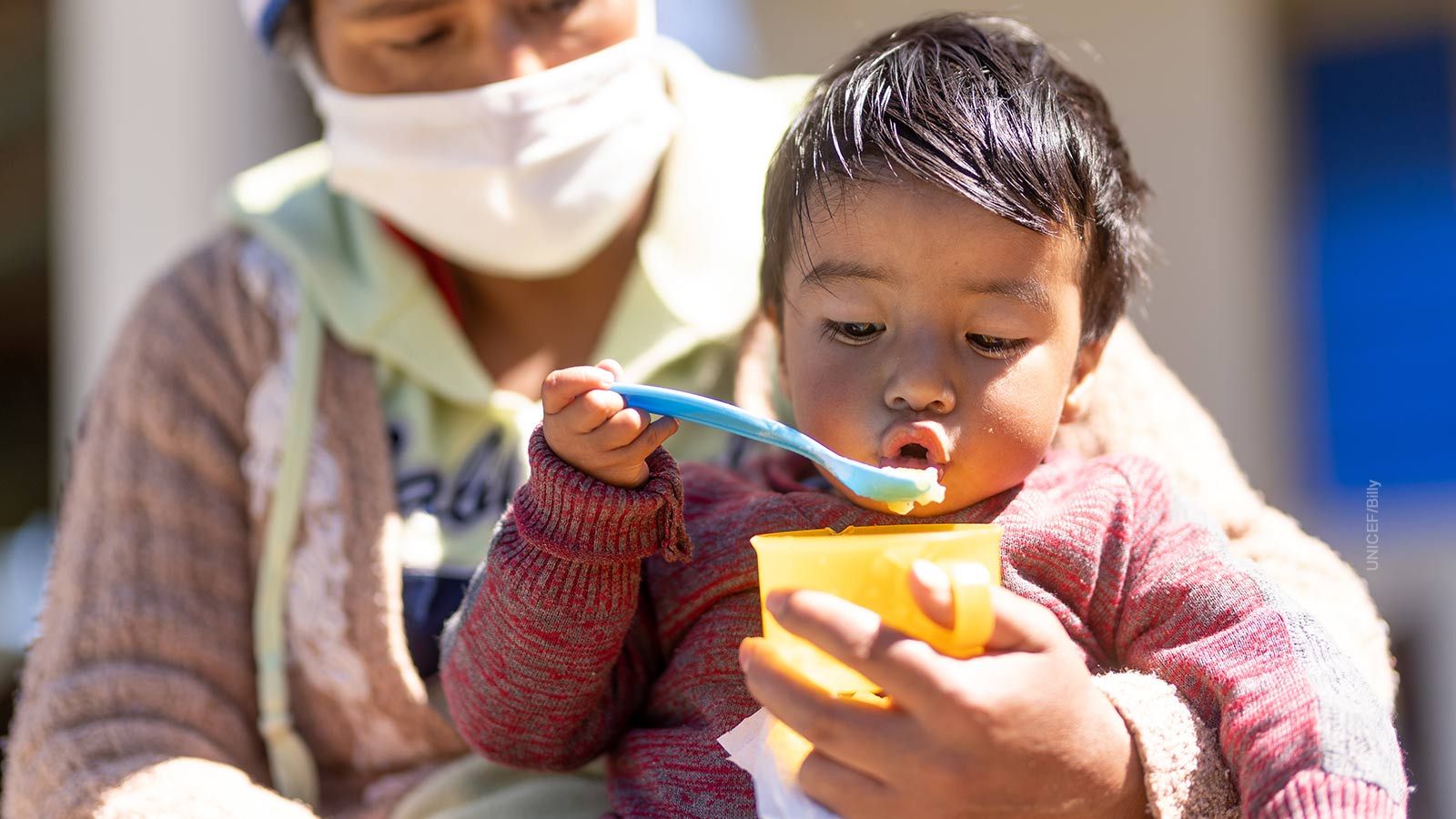 6 de cada 10 niñas y niños viven en hogares pobres