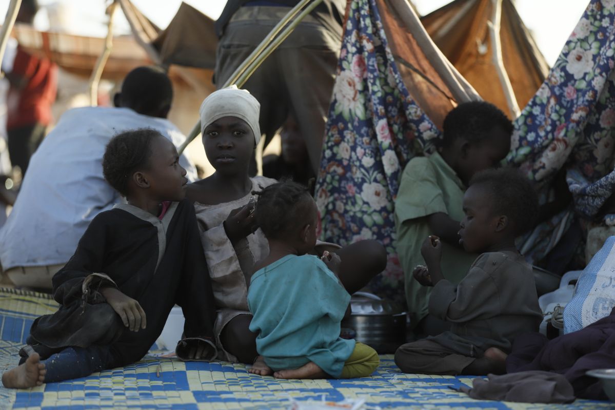 Displaced children in UNICEF camps